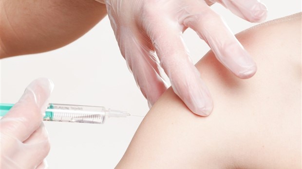 Ouverture des centres de vaccination massive à Laval