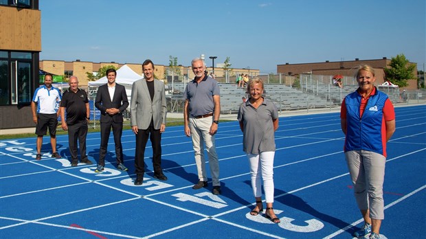 Le stade d’athlétisme Claude-Ferragne accueille son premier championnat provincial