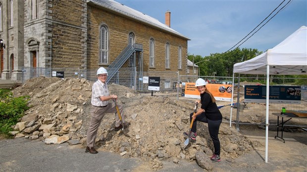 Début des travaux à la berge des Baigneurs