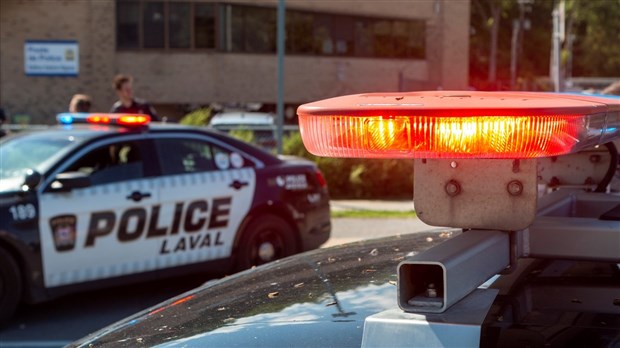 Un homme a été retrouvé mort dans un stationnement de Laval