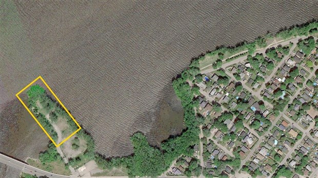 La Ville acquiert un terrain en rive à Laval-Ouest pour aménager une berge publique