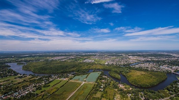Pas moins de 12 milieux naturels à travers le territoire constituent la Trame verte et bleue lavalloise