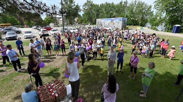 Laval en marche  « 15 minutes, 15 juin » pour la bientraitance des aînés