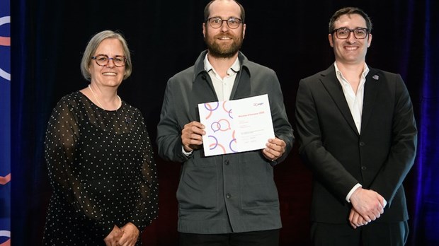 David Lamontagne reçoit la Mention d’honneur de l’AQPC pour le Collège Montmorency