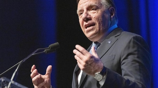 Legault promet un programme d’aide aux municipalités pour l’accès à l’eau potable