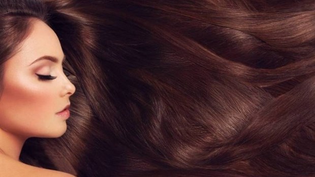 Comment redonner vie à une perruque de cheveux naturels ?