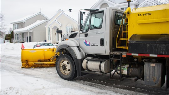 Accumulations de neige prévues : les équipes de Laval déjà déployées