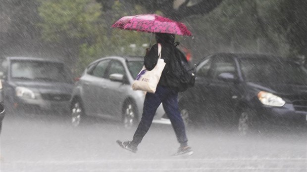 La pluie fera son retour dans plusieurs régions du Québec cette fin de semaine