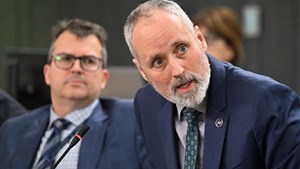 Projet de loi 15 «bancal»: Dubé se cherche un legs politique, dit Marissal