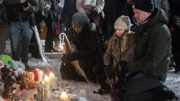 Une minute de silence en hommage aux victimes de la garderie Ste-Rose à Laval