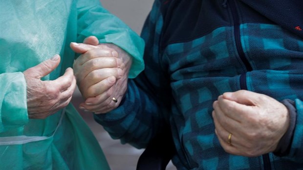 Mieux soigner les aînés en rapprochant les gériatres de la première ligne