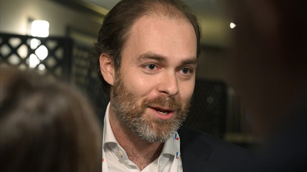 Le Parti libéral propose que le Québec se dote d'une constitution