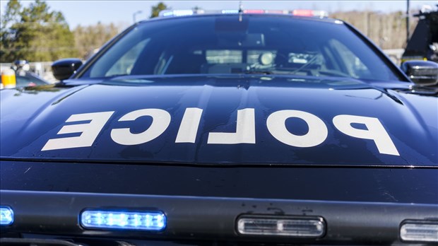 Fusillade à Laval : le candidat à la mairie, Frédéric Mayer réagit 