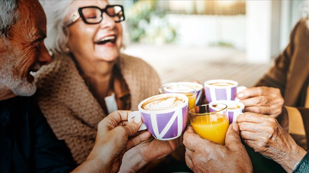 Frédéric Mayer présente ses engagements pour les aînés de Laval