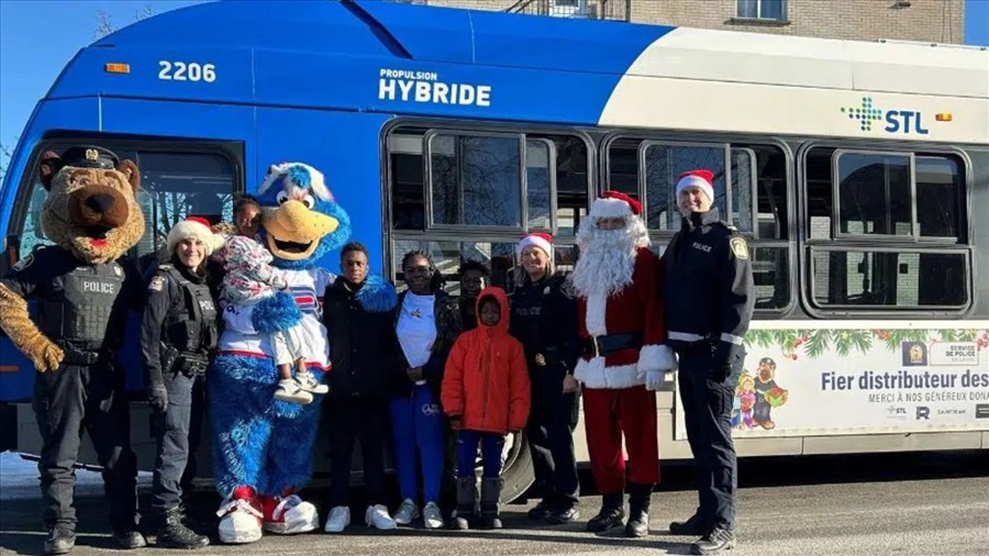 Le Service de police de Laval lance la 6e édition de l’Arbre du partage