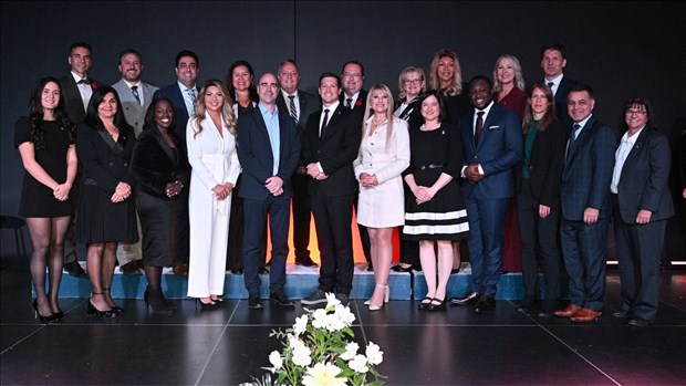 Les membres du nouveau conseil municipal de Laval assermentés