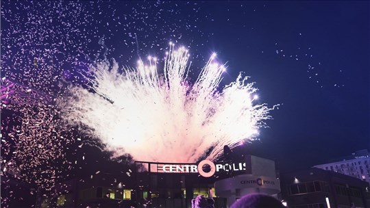 Nouveau concept hivernal et célébration du Nouvel An à Centropolis