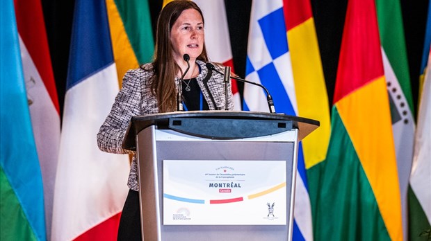 Virginie Dufour dénonce le rejet d'une pétition concernant les HLM