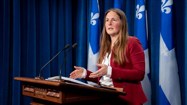 Budget 2025-2026 : Virginie Dufour dénonce le recul des services publics