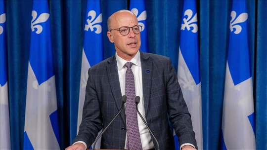 Le député Joël Arseneau critique le Grand chantier pour les familles