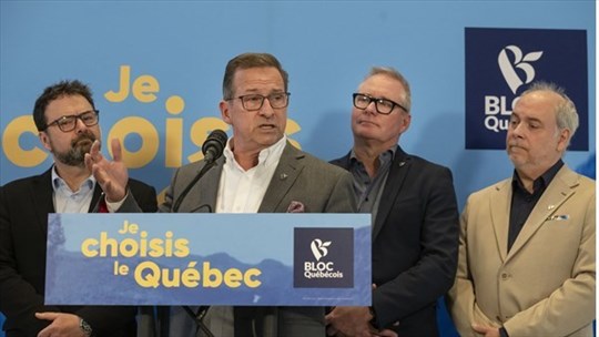 Départ d'une troisième semaine de campagne à l'ombre d'une instabilité économique