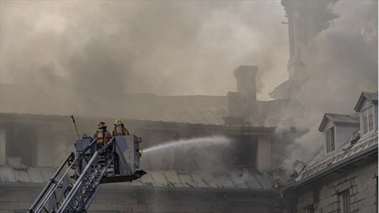 Québec ajoute six cancers à la liste des maladies liées au travail des pompiers