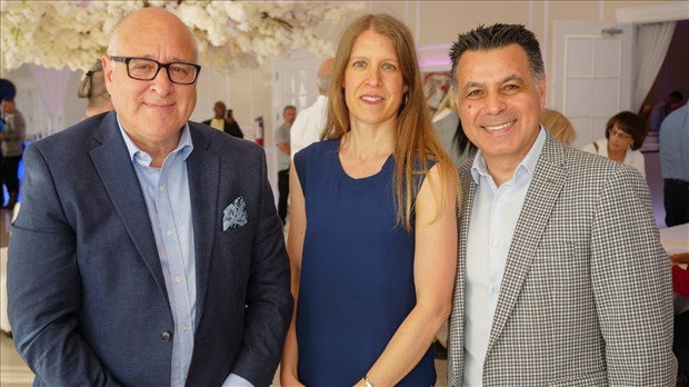 Trois élus du parti Action Laval briguent un autre mandat 
