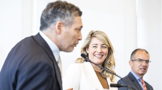 L'usine Moderna de Laval a commencé à livrer ses premiers vaccins contre la COVID-19