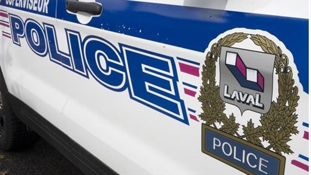 Une fillette décède et sa sœur lutte pour sa vie après une collision à Laval