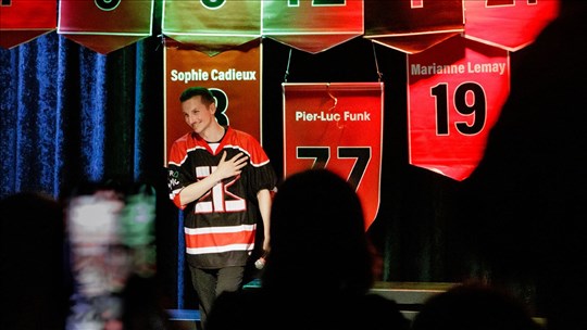 Le chandail d'impro de Pier-Luc Funk retiré par le Collège Montmorency