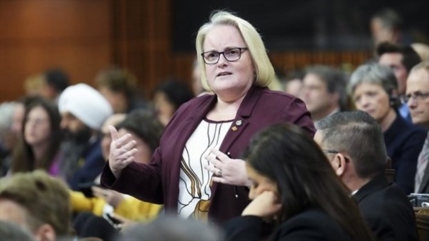 Ottawa met fin à la priorité des commissionnaires sur les marchés publics