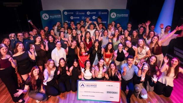 Quatorzer athlètes-étudiants de Laval reçoivent des bourses 