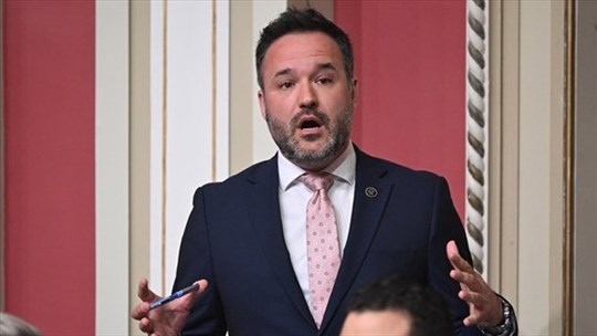 Le ministre Mathieu Lacombe va annoncer qu'il quitte la vie politique